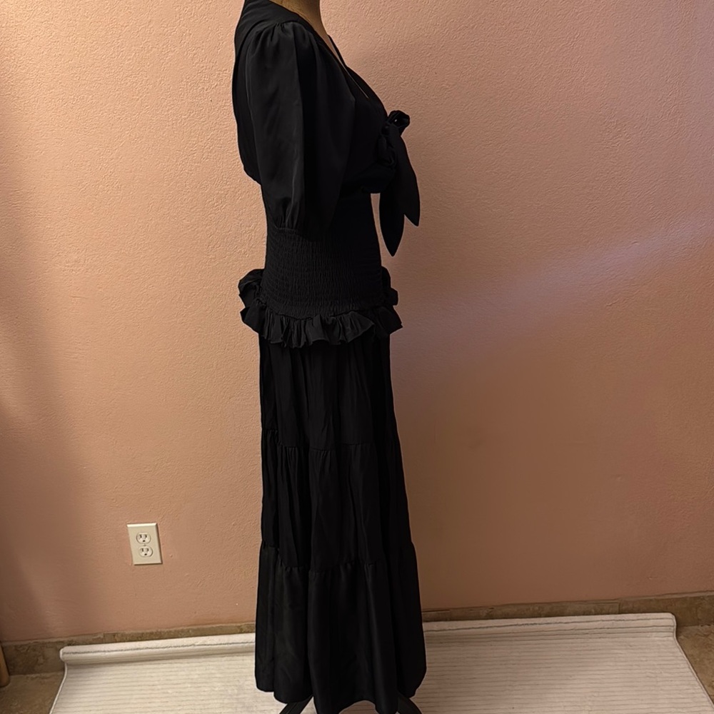 Boohoo Elegant Black Maxi Dress View 2